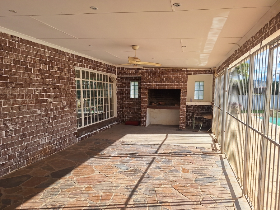 4 Bedroom Property for Sale in Vanes Estate Eastern Cape